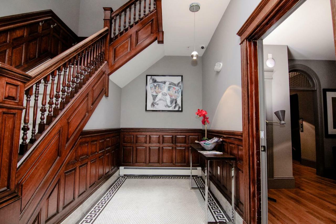 A Stylish Stay W/ A Queen Bed, Heated Floors.. #26 Brookline Buitenkant foto