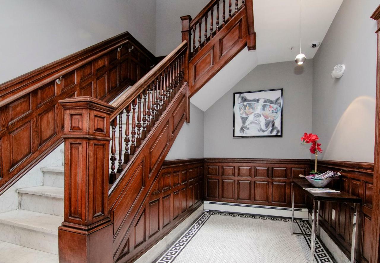 A Stylish Stay W/ A Queen Bed, Heated Floors.. #26 Brookline Buitenkant foto
